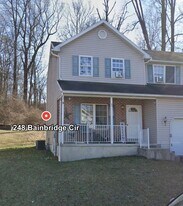 248 Bainbridge Cir in Sinking Spring, PA - Building Photo
