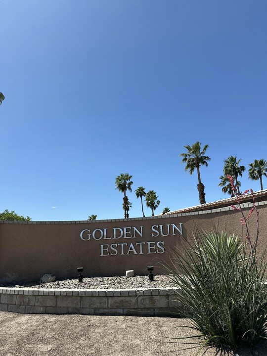 77895 Chandler Way in Palm Desert, CA - Foto de edificio