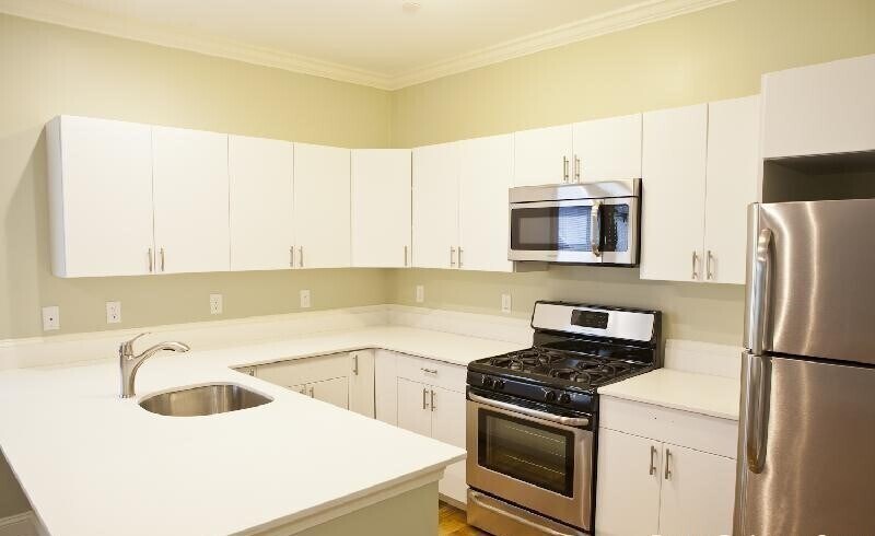 40 Imrie Rd, Unit 1 in Boston, MA - Foto de edificio