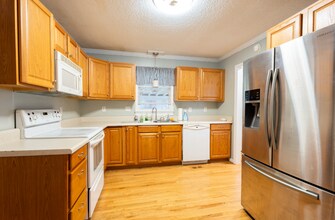 113 Pleasant View Dr in Clemson, SC - Building Photo - Building Photo