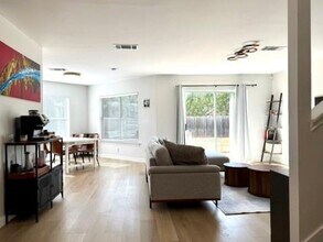 7456 Pusch Ridge Loop in Austin, TX - Building Photo - Building Photo