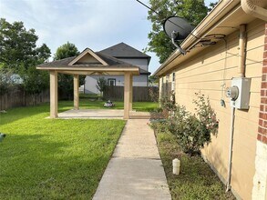 8010 Filltop St in Houston, TX - Building Photo - Building Photo