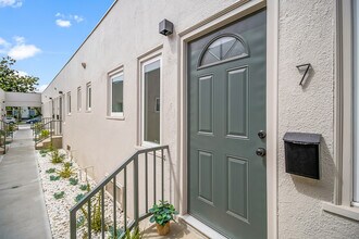 1217 9th St in Santa Monica, CA - Foto de edificio - Building Photo