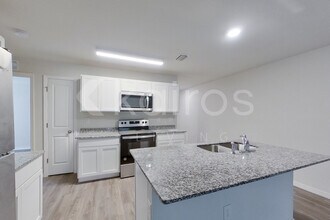 9149 Aegean Cir in Lehigh Acres, FL - Foto de edificio - Building Photo