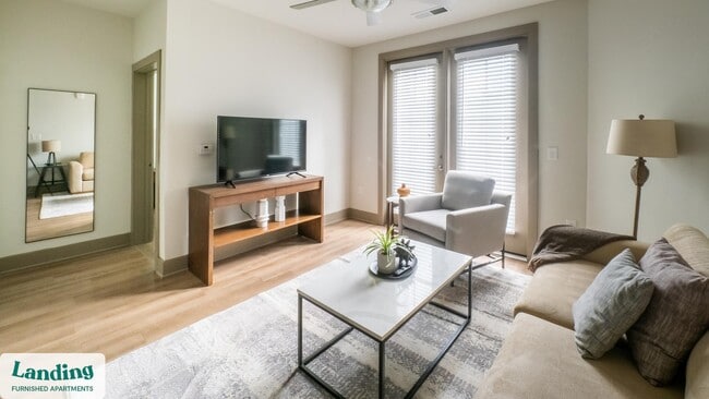 202 Promenade Vista St