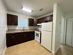 2900 NE 17th Ave in Pompano Beach, FL - Building Photo - Building Photo