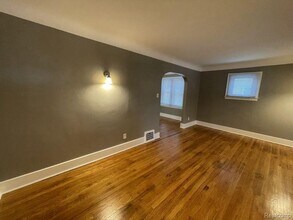 627 Frederick St in Royal Oak, MI - Building Photo - Building Photo
