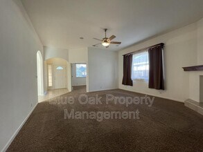 1877 Devonshire Dr in Chico, CA - Building Photo - Building Photo