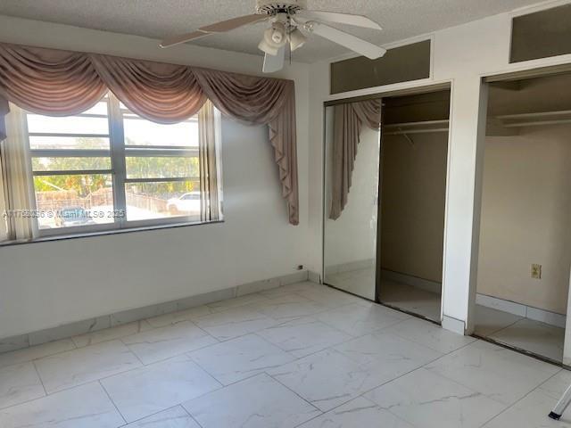 6215 W 20th Ave in Hialeah, FL - Foto de edificio