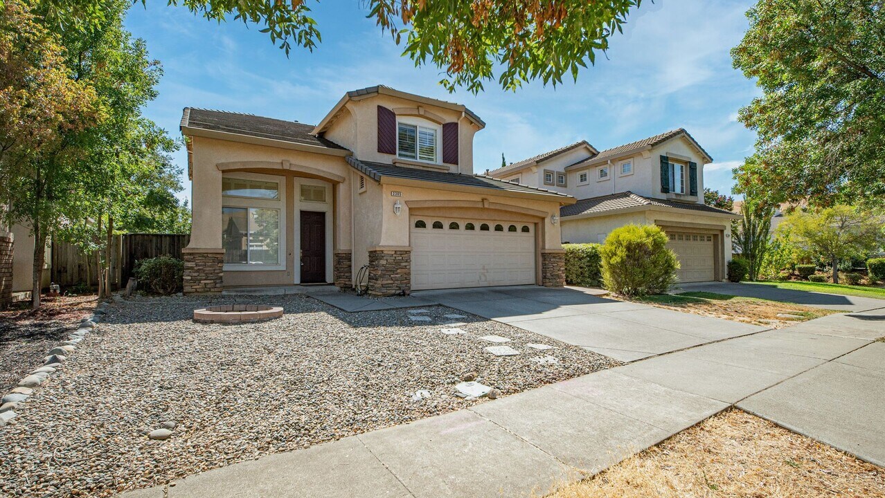 2305 Edmund Ct in Fairfield, CA - Building Photo