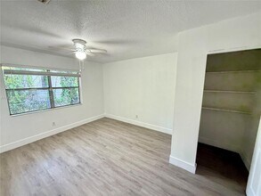1406 Arpeika St in Fort Lauderdale, FL - Building Photo - Building Photo