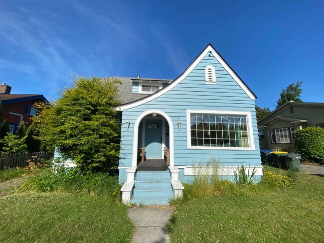 2519 Dean Ave