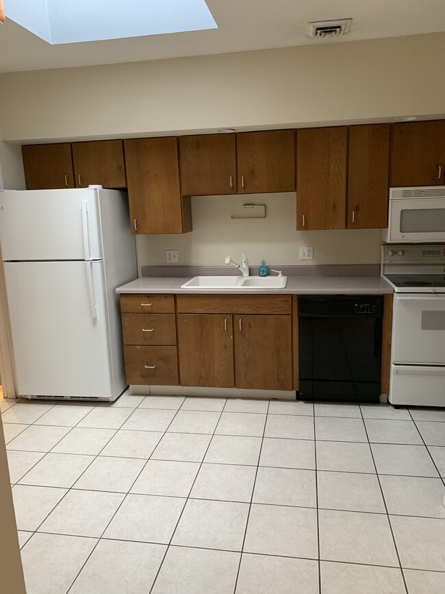 10 s 9th st, Unit apt B - 2