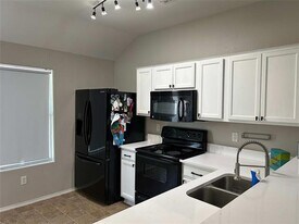 1949 Sampsell Dr in Grand Prairie, TX - Building Photo