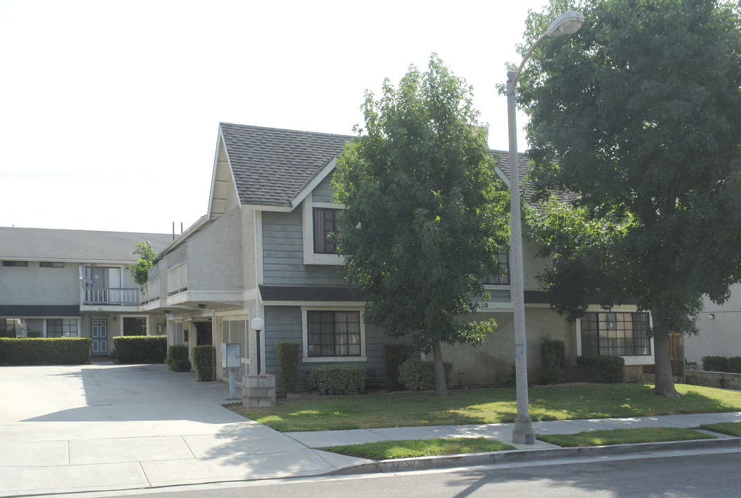 30-32 N 4th St in Alhambra, CA - Building Photo