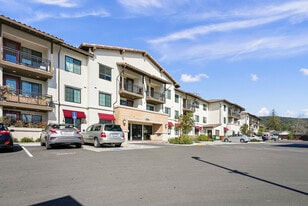 Siesta Senior Apartments in Sonoma, CA - Building Photo