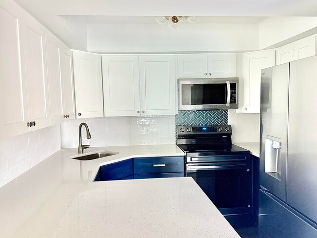 3715 Village Dr in Delray Beach, FL - Building Photo - Building Photo