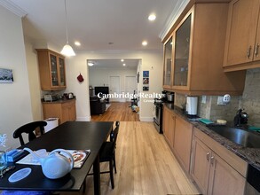 268 River St, Unit 6A in Cambridge, MA - Building Photo - Building Photo