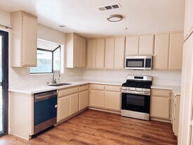 6152 Orange Ave in Cypress, CA - Building Photo