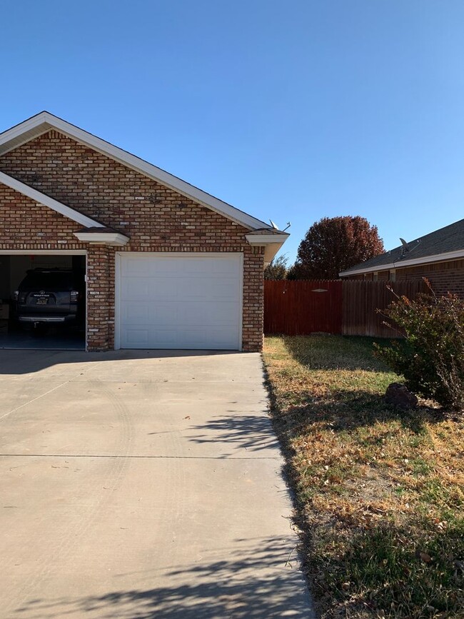 4025 Mariah Dr in Clovis, NM - Building Photo - Building Photo