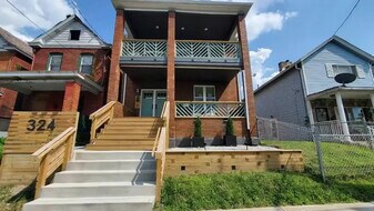 324 W 14th Ave in Homestead, PA - Building Photo