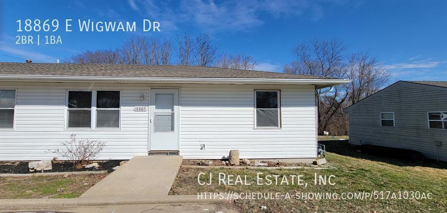 18869 E Wigwam Dr in Independence, MO - Building Photo