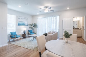 GroveParc Rental Homes in Wesley Chapel, FL - Foto de edificio - Interior Photo