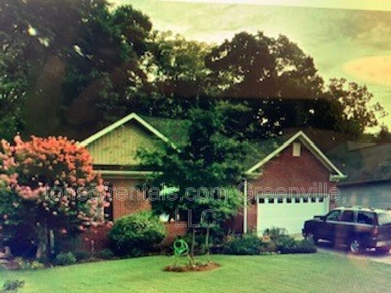 116 Garden View Ct in Piedmont, SC - Building Photo