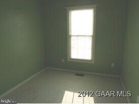 1030 Betsy Ross Ct in Harrisonburg, VA - Building Photo