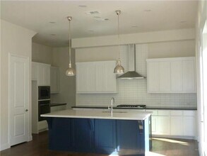 6813 Royal View Dr in McKinney, TX - Building Photo - Building Photo