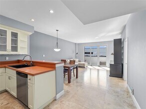 5 Island Ave in Miami Beach, FL - Building Photo - Building Photo