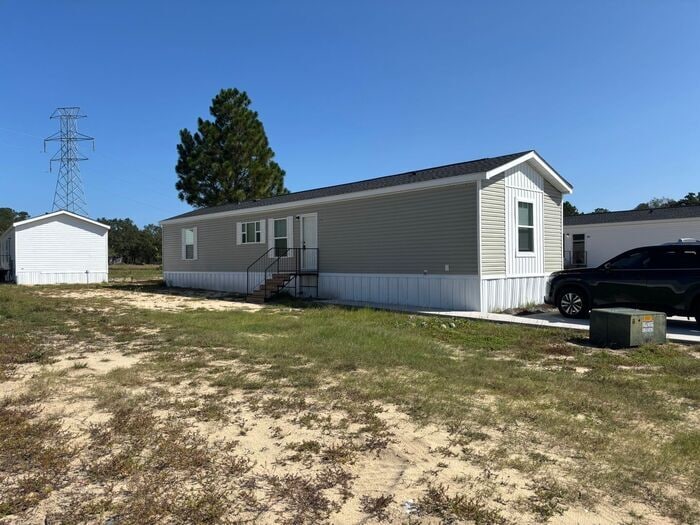 173 Plum Dr in Raeford, NC - Building Photo