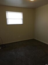 239 12th St in Wood River, IL - Building Photo - Building Photo