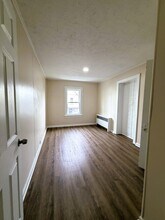 301 S Robinson Ave in Pen Argyl, PA - Foto de edificio - Building Photo