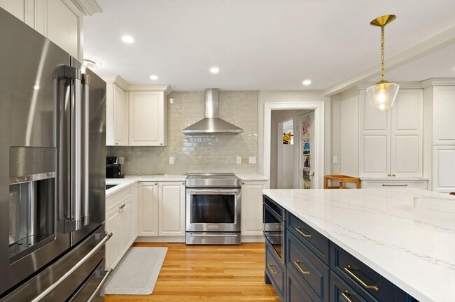 62 Sycamore Rd in Melrose, MA - Building Photo - Building Photo