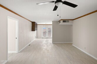 4317 Larchmont Dr in El Paso, TX - Building Photo - Building Photo