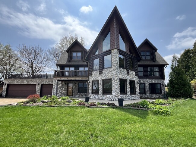 3N065 Anderson Rd in Elburn, IL - Building Photo - Building Photo