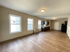 463 Beech St in Manchester, NH - Building Photo - Building Photo