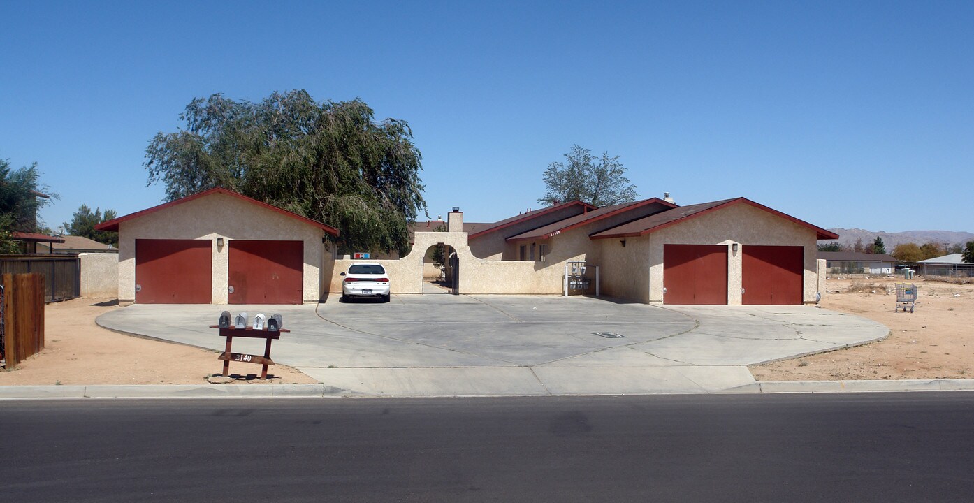 21400 Bear Valley Outer Hwy in Apple Valley, CA - Building Photo