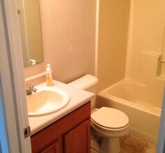 7338 Sedgewick Wy in Indianapolis, IN - Building Photo - Building Photo