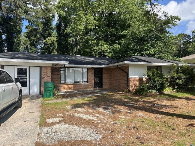 763 N Hairston Rd in Stone Mountain, GA - Building Photo - Building Photo
