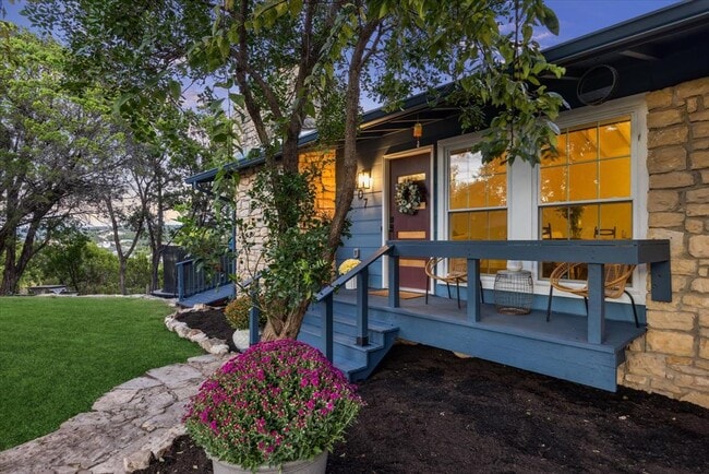 6407 Lynn Ln in Lago Vista, TX - Building Photo - Building Photo