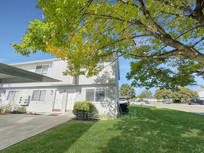 property at 254 Elbridge St E