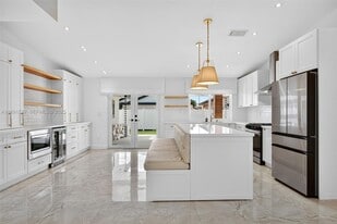 13280 SW 39th Terrace in Miami, FL - Building Photo