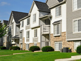 Southport Apartments in Belleville, MI - Building Photo - Building Photo