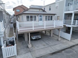 28 New Hampshire St in Long Beach, NY - Building Photo