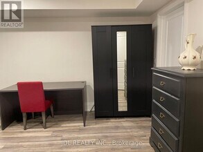 4 Mildred Temple Wy in Markham, ON - Building Photo - Building Photo