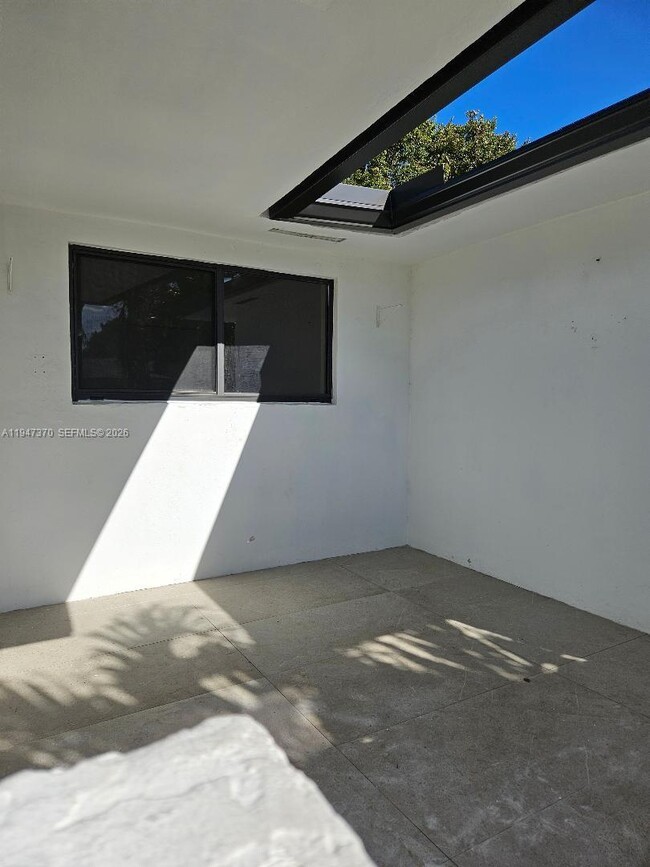 20541 SW 92nd Pl in Cutler Bay, FL - Building Photo - Building Photo