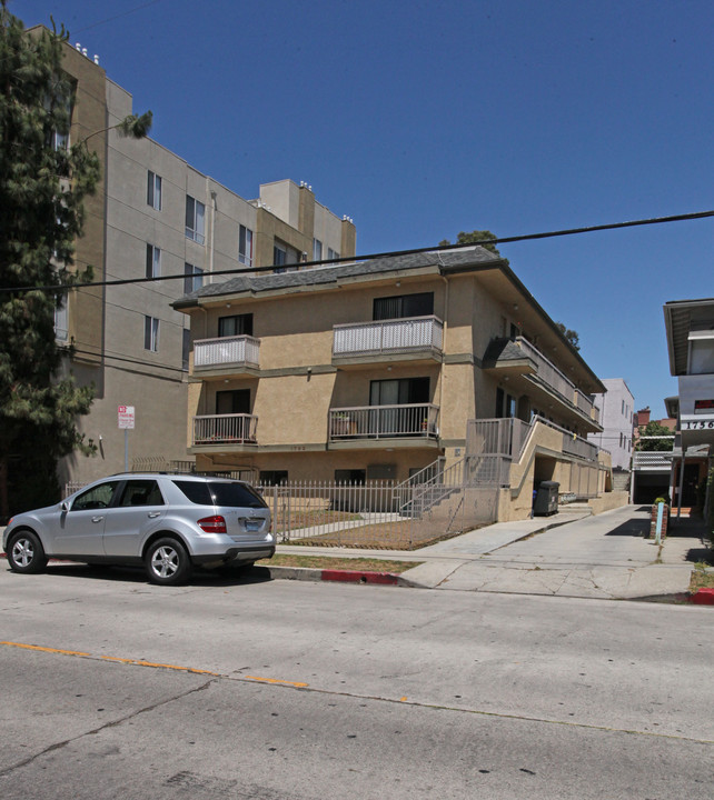 1762 N Normandie Ave in Los Angeles, CA - Building Photo