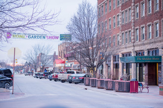 301 Main in Ames, IA - Foto de edificio - Building Photo